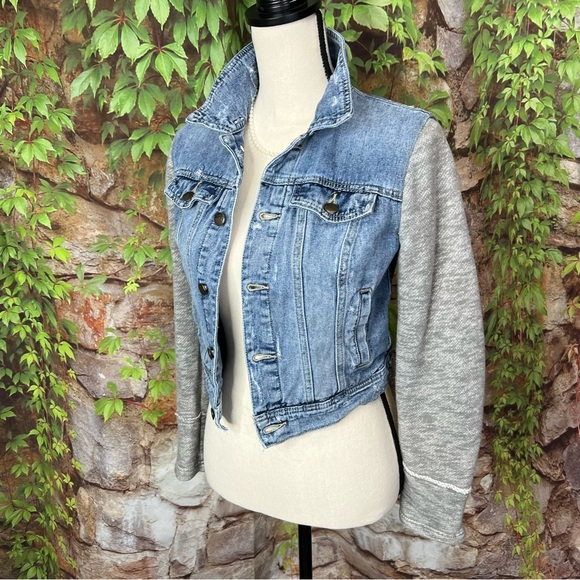 FREE PEOPLE Washed Denim Jacket with Heathered Gray Sleeves, XS - Picture 3 of 9